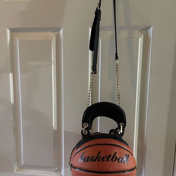 Pixar basketball shape Pu leather handbag with detachable crossbody strap - Picture 2 of 10